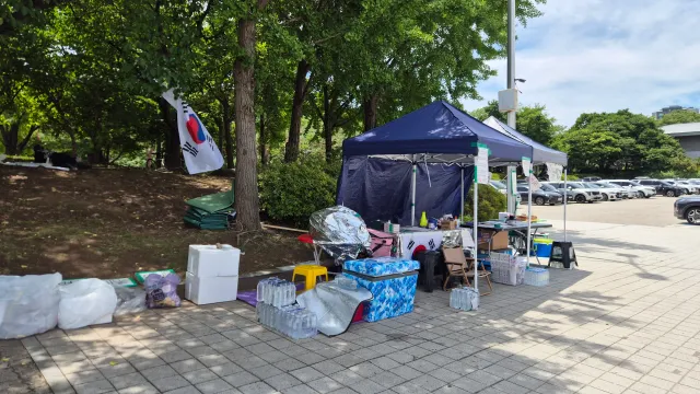 백호다리는 낮에 아무도 없다ㅜ 지키는 중
나만의 시간 오히려 좋아.. 내향 자봉님들 여기 오셔도 행복하실지도!
전 이제 내일 대전 가서 현생 살