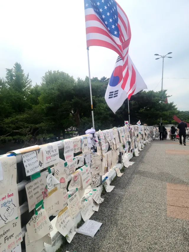또 왔다
여기서부터 소리가 들린다
부정선거 재선거 당일투표 수개표
자꾸 눈물이 난다