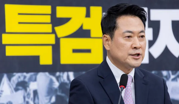 병원서 돌아온 장동혁 "재선거·이재명 재판 재개에 모든 것 걸겠다"

[더퍼블릭=오두환 기자] 장동혁 국민의힘 대표가 24일 당무에 복귀해 6·
