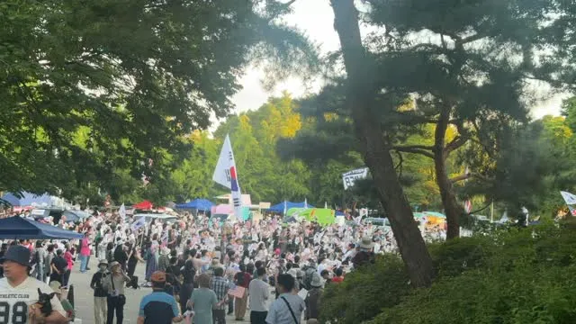 6.24 (수) 19:26 현황
평일 잠실 처음~
2시간 반 빠짝 있다 가보겠습니다🔥