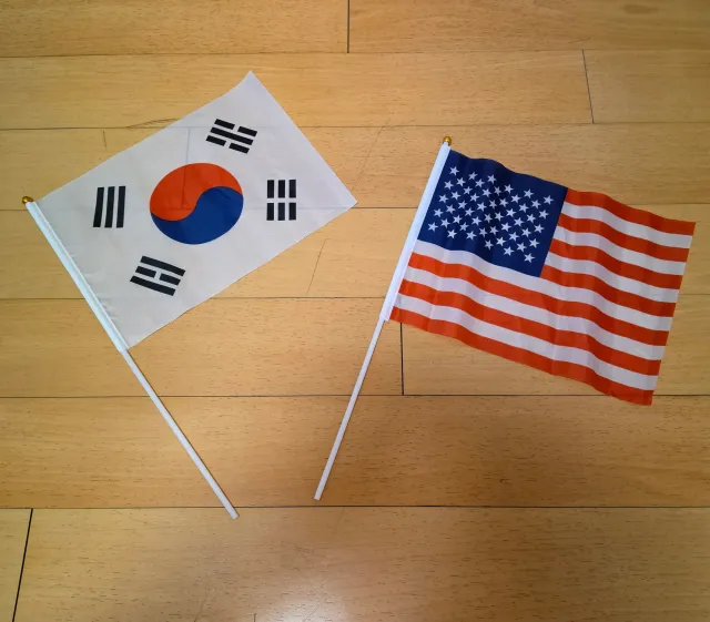 내일 올공 마려운데 같이 가실 부운 !!

*멸공 티셔츠가 내일 온다고 하네욥ㅎㅎ
*태극기, 성조기 들고 올공가서 멸공 외치고 오시죱 !