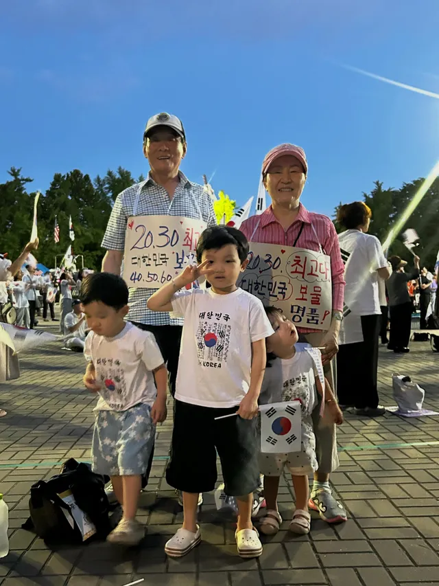 삼형제도 보물 할머니할아버지 뵙고 왔떠요-!
힘주셔서 감사합니다?🥹🤍