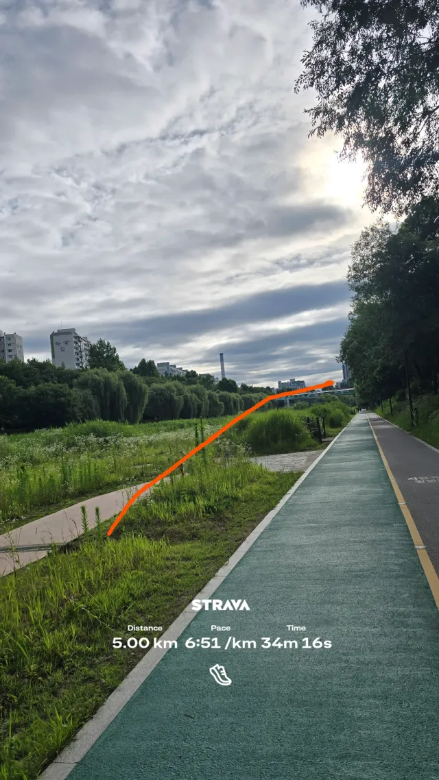 올공 새벽반 7시간 땡기고 5k 런 완료🏃‍♀️

나 쫌 멋있는거가터😎
