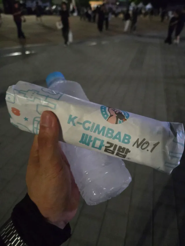 좋은의미로 진짜 미친 사람들

우리편이라서 다행이다 싶은 멋진 사람들
