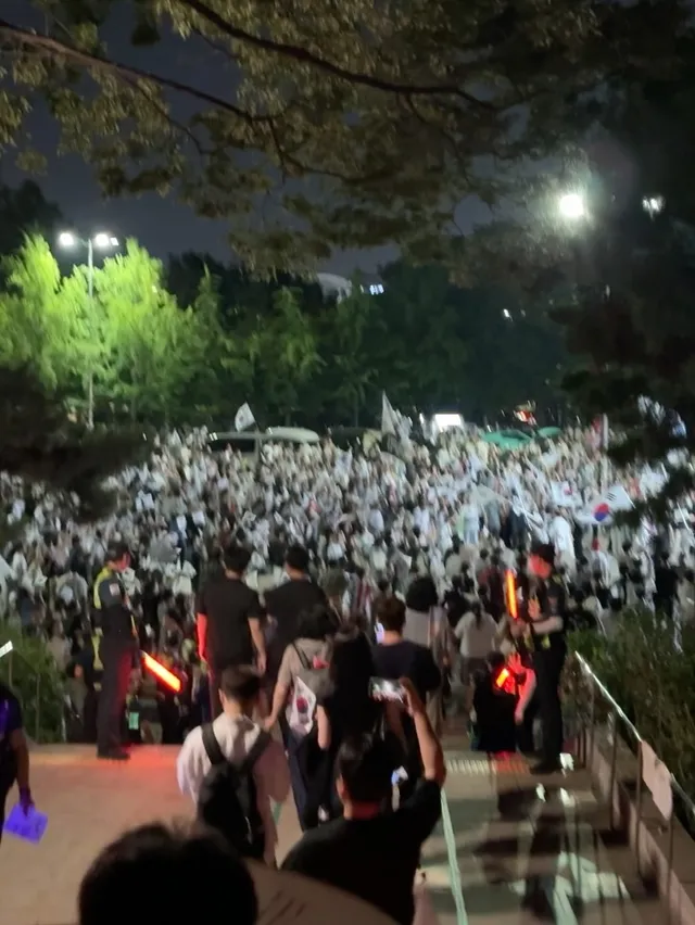 달리고도 싶고 올공도 가고싶고 올공런

워터밤in올공

감기조심하세요🙏🏼❣️

투표만 하게 해달란건데 

깨어나

아무리 여러방면으로 생각해