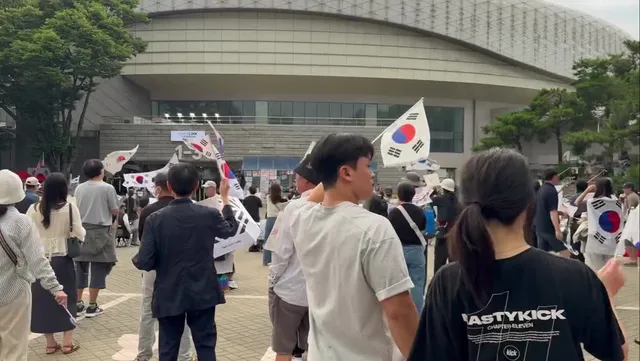 직장인들 퇴근하고 도착도 못했을텐데 이 정도!!!

🔥더 많이 모여야 미국 개입 확률 높아져요🔥

올공에서 놀자!!!
