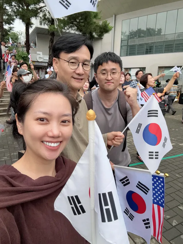 불이 활활 타오르는 #올공 #부정선거재선거 #당일투표수개표 #올공크루 #예배자 

아니 너무 재밌고 좋고 자유민주주의 잖아??
이게 기독교 수련