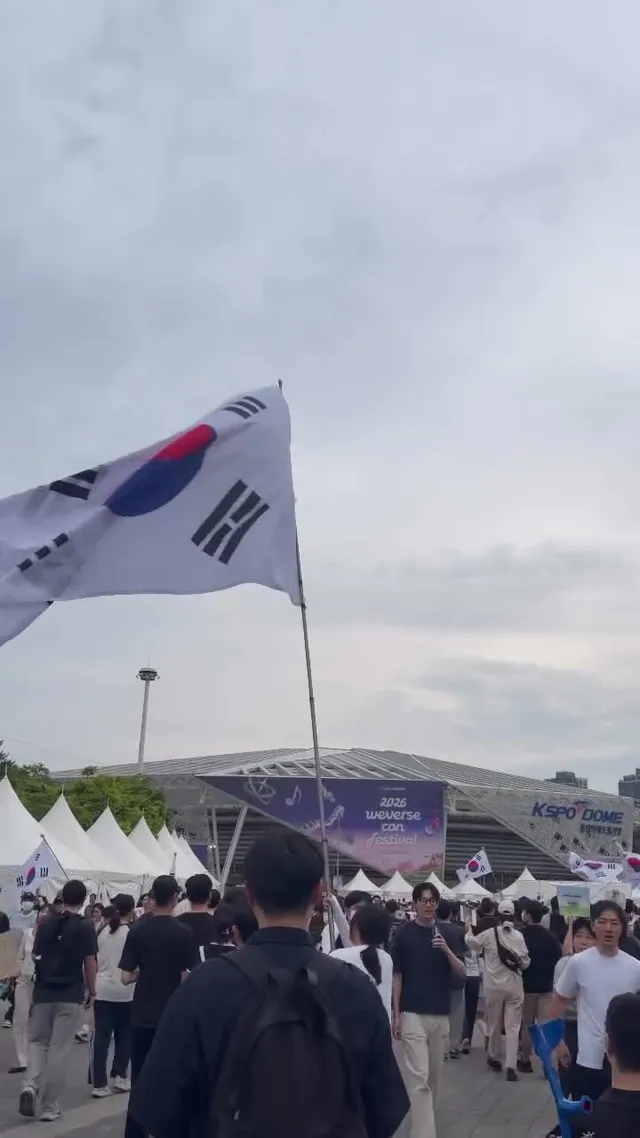올림픽공원에 있는 분들을
극우 라고 부르는게 유행처럼 번지는데

오늘부터 좌파라는 명칭말고
반국가세력으로 불러주자

투표권, 참정권의 중요성도 