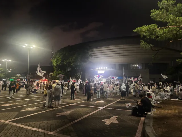 6월25일이라고 정장입고 왔더니 구두때매 발이 너무 아파서 먼저 퇴근합니당 새벽반 여러분 화이팅