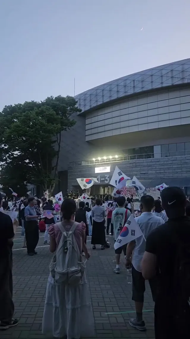 처음 올공 다녀간 날
마음 속에서 뭔가 확 하고 타올랐는데
그 불씨가 점점 커져만 간다.

내가 뭔가에 이렇게
반응할 수 있는 사람이었구나 싶은
