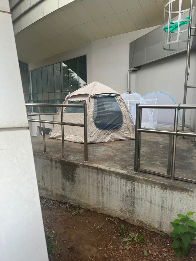 비온다...도와주세요...창문체크 바람...