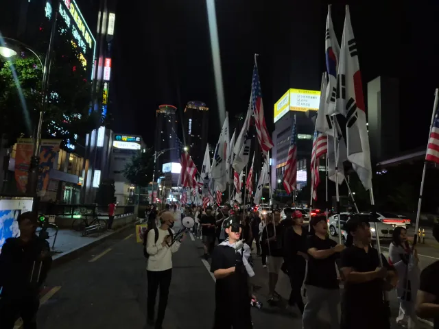 대구 이도시는 대체 뭐하는 도시일까..30년가까이 살았지만 왜 나라가 어려울때마다 뭉치는걸까..함께한다는 사실부터가 가스미 뜨거워짐 🔥
