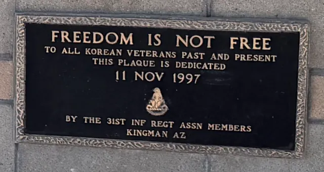미국 사는 지인이 보내준 사진.
시골마을에도 625 기념비가 있다고 해.

잊지 말자.

"Freedom is not free."