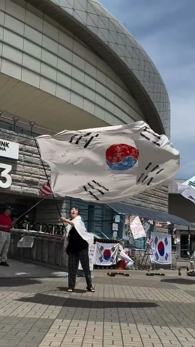 나는 아침반 🖐
아침에 목소리 젤 크다고 어르신분들이
방울토마토랑 오예스랑 뽕따랑 이것저것 다 챙겨주셨어 😭😭 
오래 못있는게 넘 속상 5