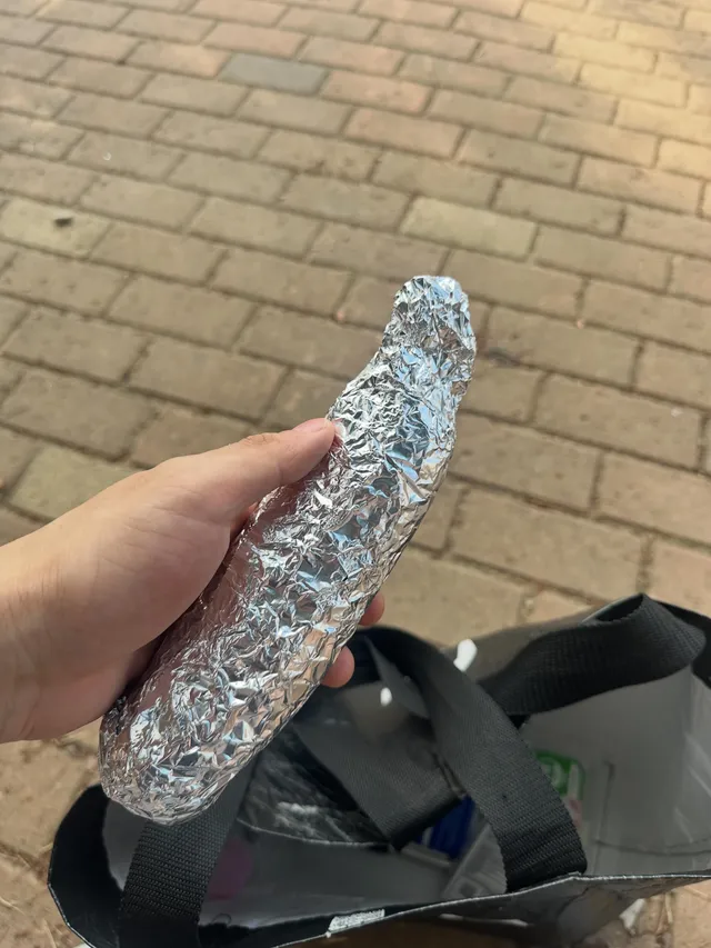 올공 아무데나 앉아있으면 먹을걸 준다 나는 이 이야기를 좋아한다