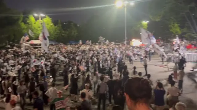 6.26 20:50 올공 현재상황
와 사람 진짜 많아여 …
다같이 밤샘 갑시다아!