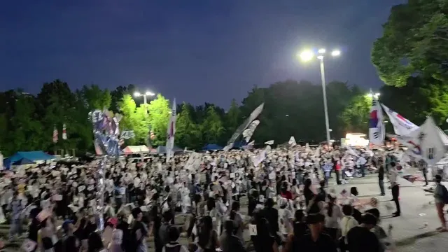 화력최고!!
 쉬다가 새벽에 목청채우러갑니다