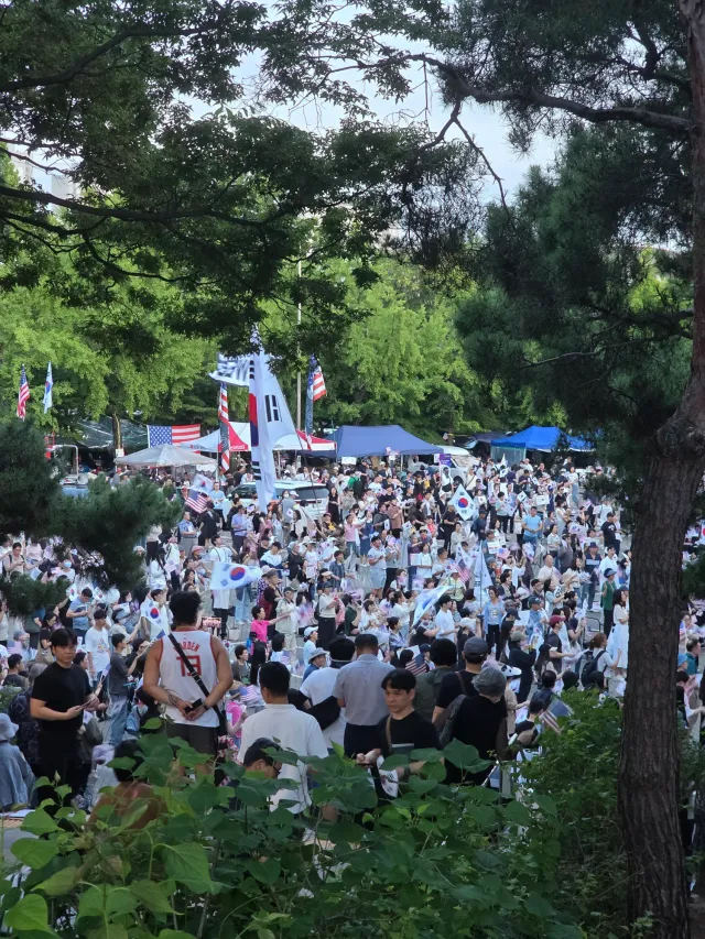 도착하자 마자 들은 말,
어르신께서 이제 젊은 사람들 온다며....🥹🥹
낮 시간을 지켜주셔서 감사했습니다!❤️

저질 체력은 이만, 먼저 갈