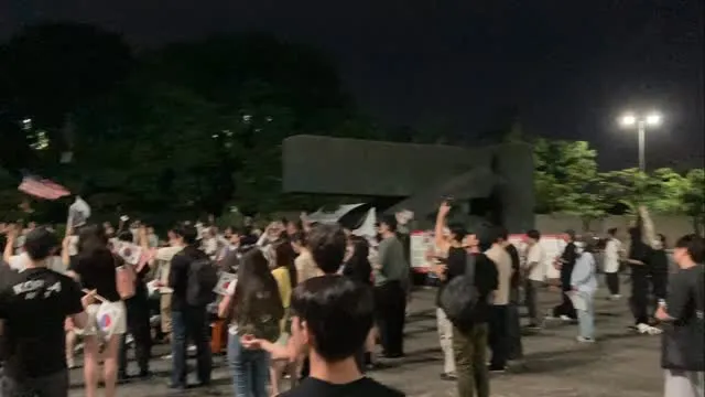 올공 11시30분 현황입니다

스레드 보니까 오고 싶어서 10시에 출발해서 올공 왔네요
여전히 살아 숨쉬는 역사의 한 장면에 들어갈 수 있어 영