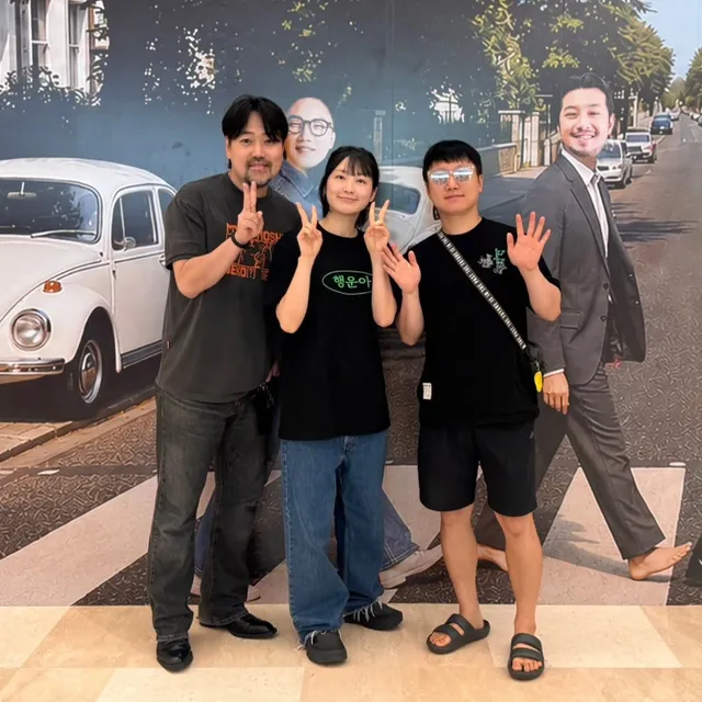얼뚱상 잠실 팝업 다녀왔습니다!
오랜만에 통천님, 곽소장님도 뵙구요
팬분들의 선물도 가득 받아왔습니다 😃
지금 현재 장염으로 몸상태가 안 좋아