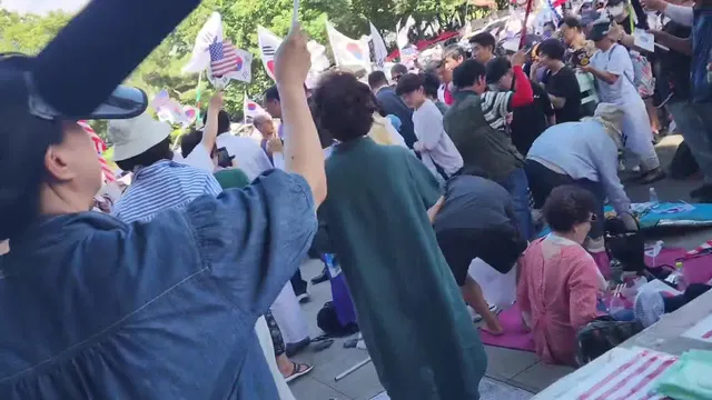 지금 올공1-3에 모스탄대사 황교안대표 옴.