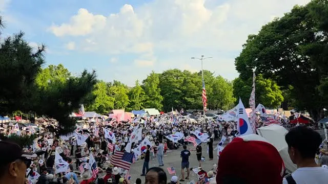 더운데 다들 너무 대단하고 멋지십니다