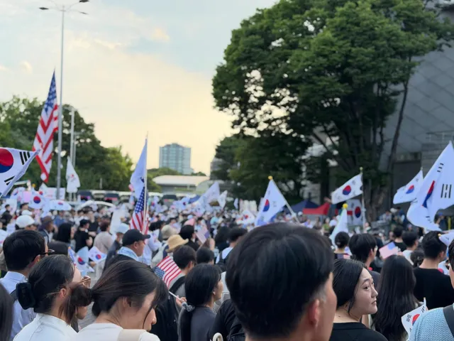 이번주 주말도 반납하고 잠실행
우리도 시간없고, 우리도 직장 다니고, 우리도 바쁘다.
그리고 우리가 사는 세상인데, 
누가 대신 지켜줄 것 같냐