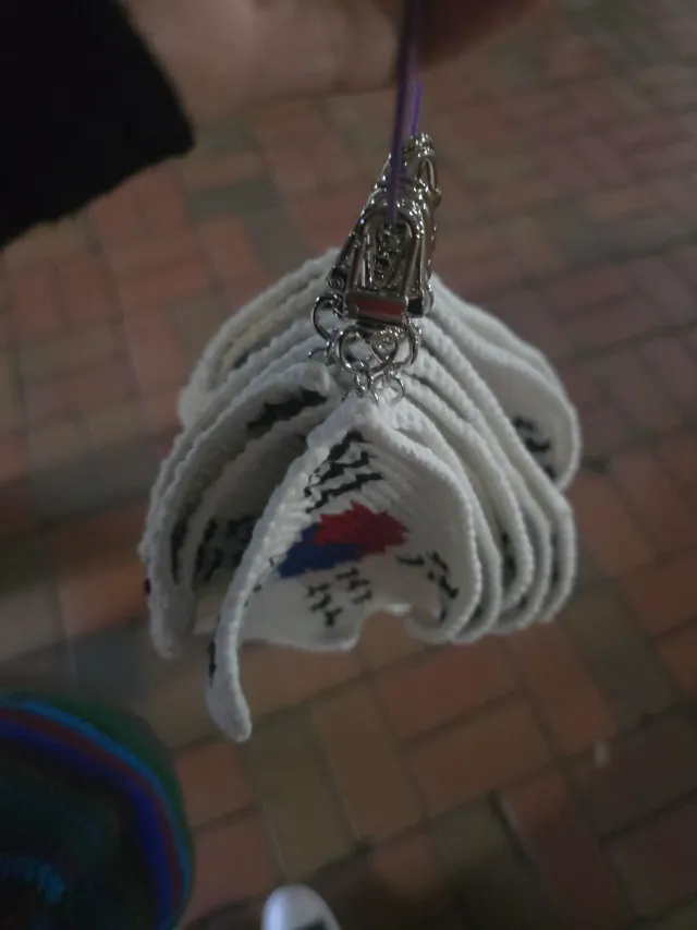8시쯤 갑니다.
오늘은 14개 잇어요.
이따 댓글로 위치 공유드림.
받으러오새오.