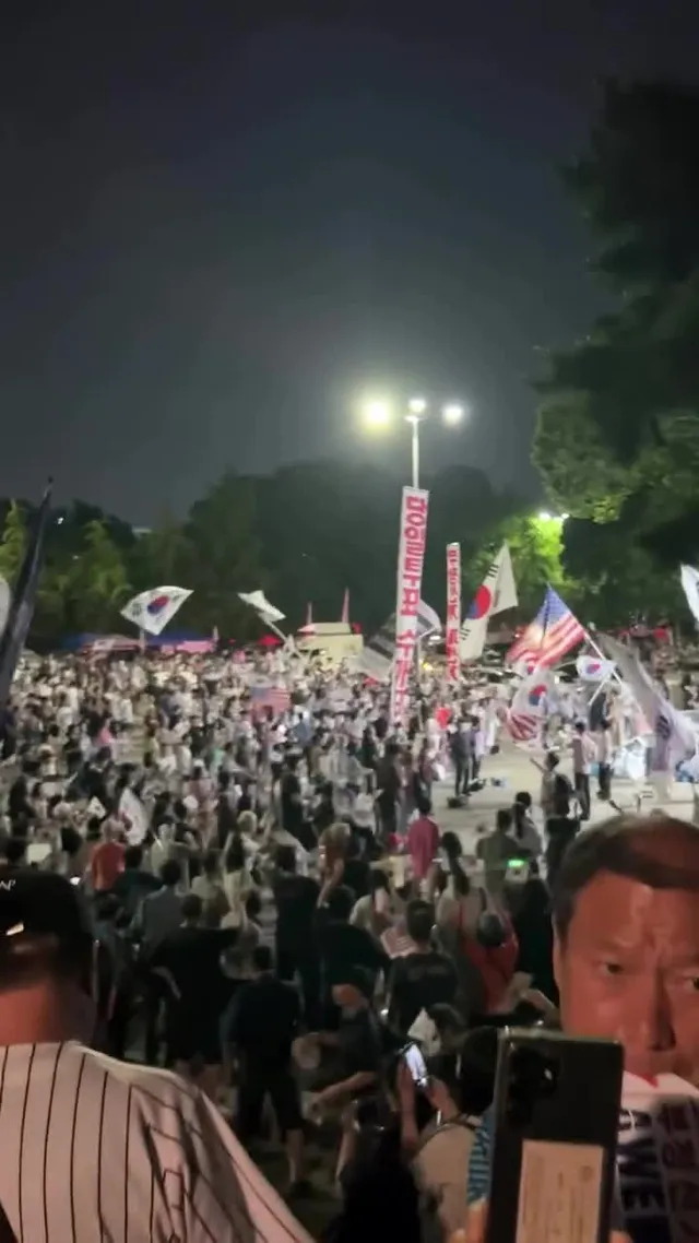 2100시 현황입니다
내려갈때 보물어르신들 만나면 악수 꼭 하기👏
엄청 좋아하십니다!