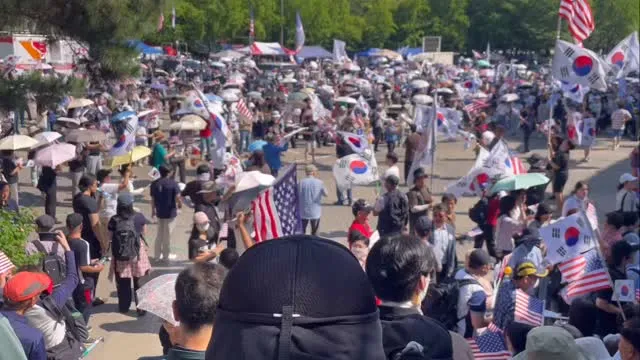 6/27 토요일 오후 
더운 날씨에도 역대급 인파
황교안님, 전할길쌤 오심
2-1 맞은편에 빨간 천막
한미조사단 미 백악관 청원 서명 받음