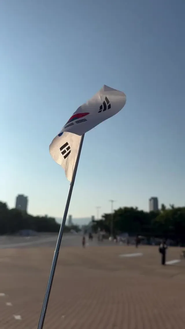 아침 올공 나와함께 n번째 펄럭이며 도는중
🇰🇷🇰🇷🇰🇷🇰🇷🫡🫡