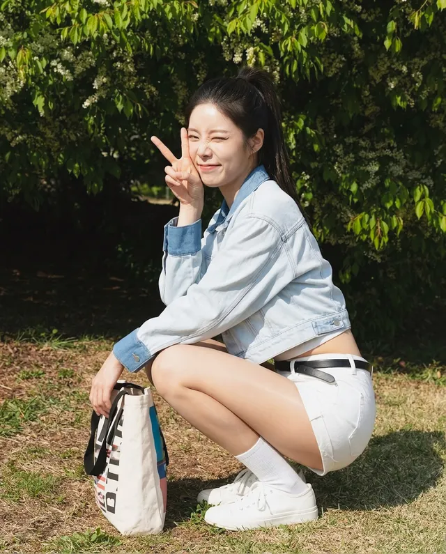 #올림픽공원 
-
푸릇푸릇해진 올림픽공원
올해는 장마가 일찍 온다더니 기상청 또 틀림!
모두 즐거운 주말 보내세요!
-
Green Olympic