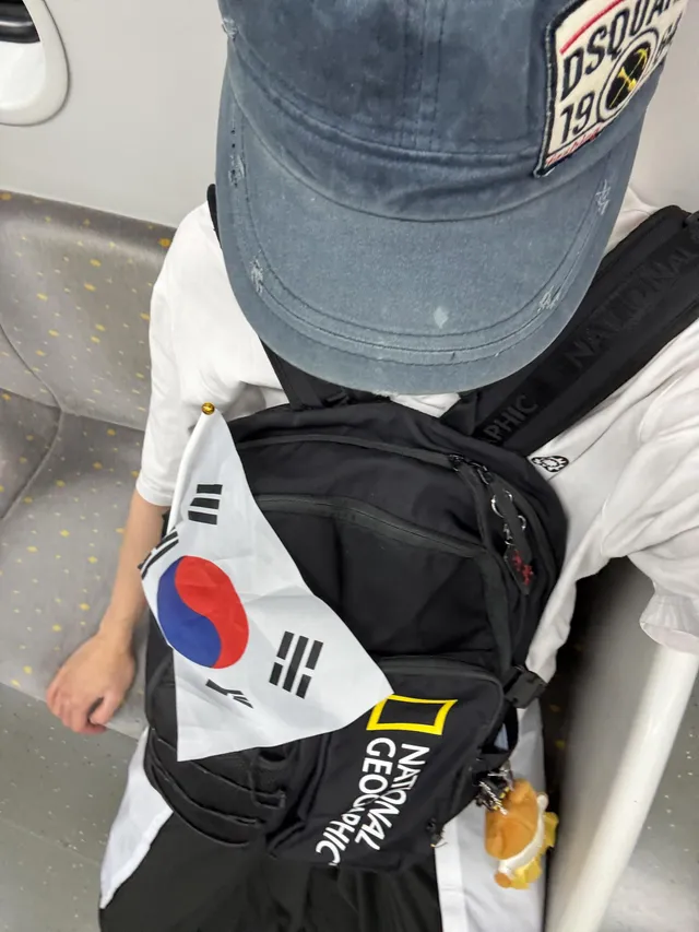올공 아침반 출근 합니다🔥🔥
오늘도 백호다리부스에서 자원봉사 합니다.오이데~
백호다리가 위치를 모르시는 분들이 많은데 1-2게이트 주차장 건