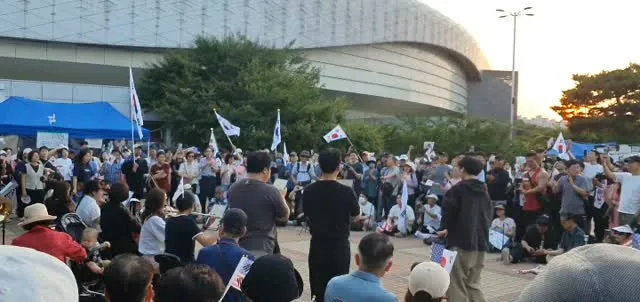 올공 오케스트라
성악
비보이

이것이 정녕 폭력이 난무하는 것으로 보이는가?