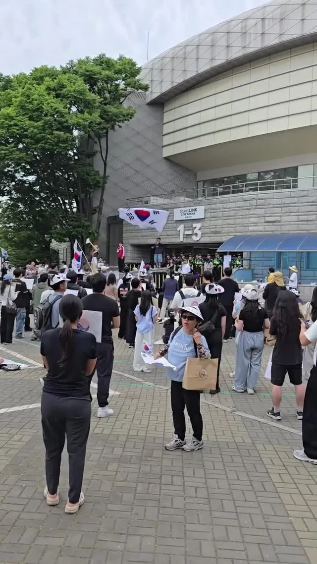 애국가 제창 후에 잠시 휴식 시간! 올림픽 경기장!