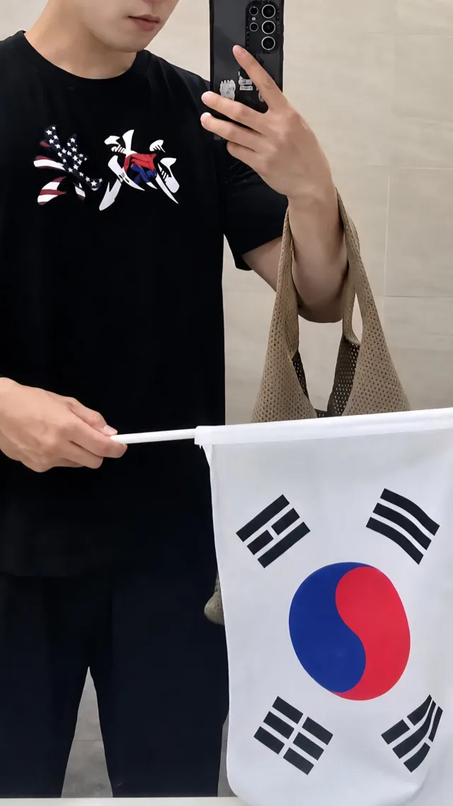 갑작스런 일정으로 마음만 함께 하겠습니다. 멸공🇰🇷🇰🇷