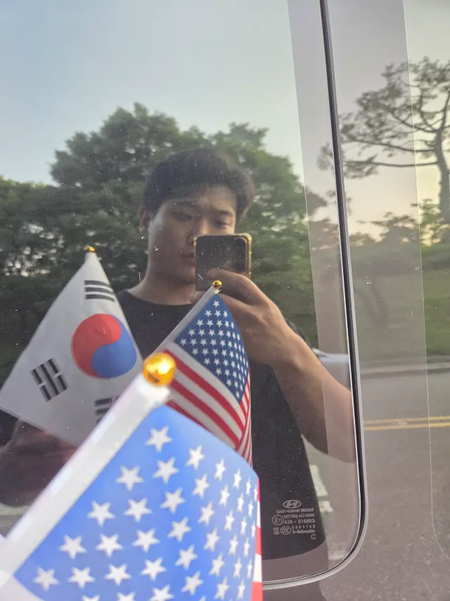 🇰🇷자유 대한민국 만세🇰🇷
이제 현장으로 넘어갑니다
자리 지켜주시는 모든 분들이 존경스럽습니다🙏