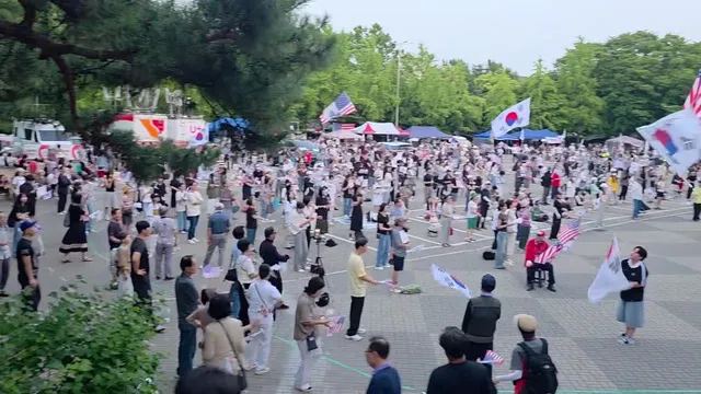 월요일 퇴근후 올공~
나라사랑하는 마음 
감사합니다 고맙습니다

1-2 화력이 부족합니다
많이 동참해주세요

4050 반성하면서 살자
2030에