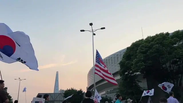 태극기&성조기&노을
🇰🇷🇺🇸👏
God bless Republic of Korea🇰🇷
Save korea, Save freedom G