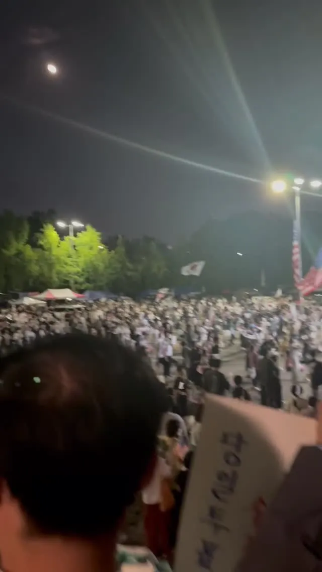 늙다리 토요일에 올팍 다녀왔습니다. 
나라 걱정이 너무너무너무 되나 일도 바쁘고 힘들다는 핑계로.. 잠설치며 스레드 리포하고 청원투표하고 키보드