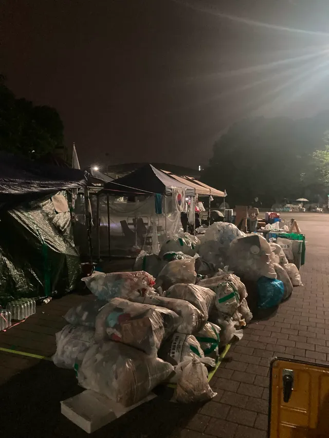 새벽반 남아 계시는분에게
죄송한 마음을 가지며
저는 출근 하러 가봅니다. 😭
다들 감사드리며 응원드립니다 ! 🇰🇷
