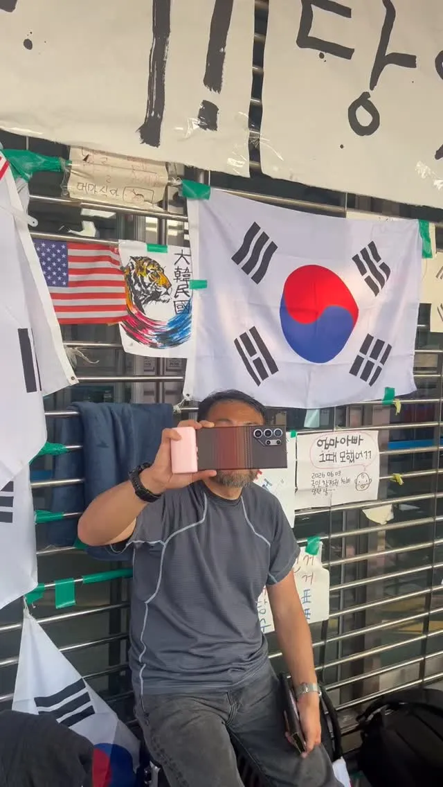 실시간 ‘올공’ 털보이야기

털보 아저씨가 피해자 코스프레를 하는데…

제가 볼때는 이 상황을 ‘누구보다’ 즐기는 사람입니다.
아니 어디봐서 피