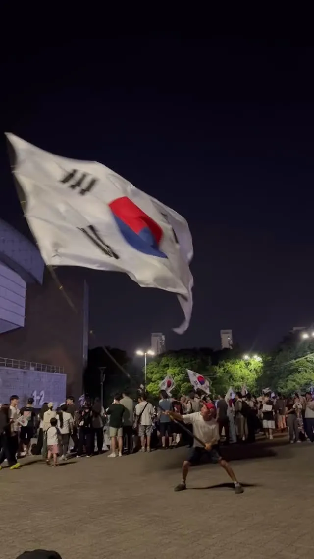 태극기 거꾸로 들지마라
#자랑스러운태극기앞에 #자유대한민국만세#멸공