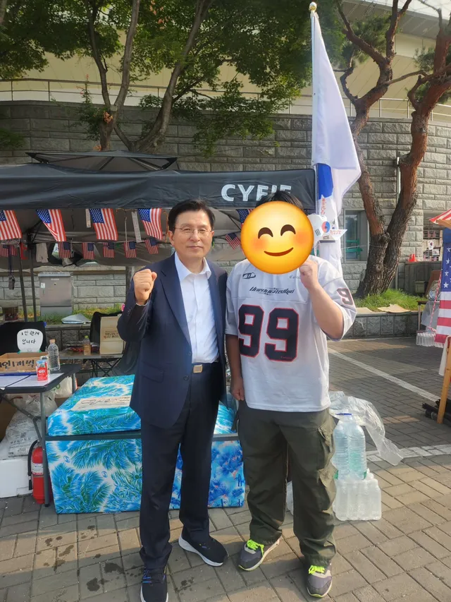 황대표님과 한컷

믿음의선배님과 대화 나누면서 참 많은 은혜 받네요

#올림픽공원 #크리스천
#회복 #감사