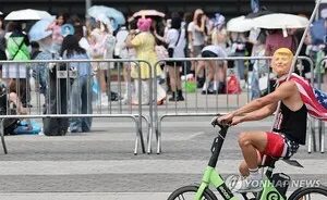 '개표소 봉쇄' 첫 검찰송치…경찰폭행 참가자 2명도 영장

경찰이 26일째 이어지는 잠실 개표소 봉쇄 시위 중 공권력 행사를 적극적으로 방해한 