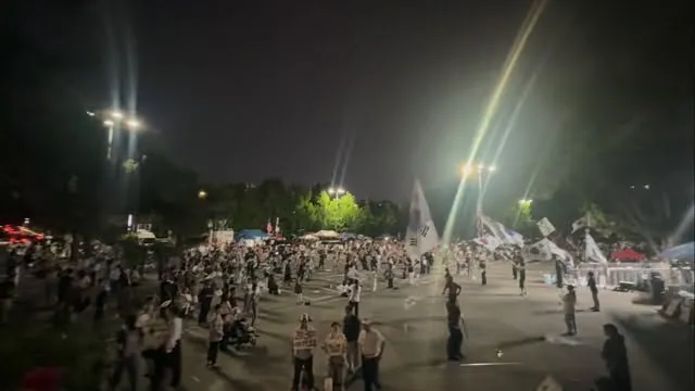 실시간 올공(21시) 

월요일부터 사람 많네요 멸공입니더🫡