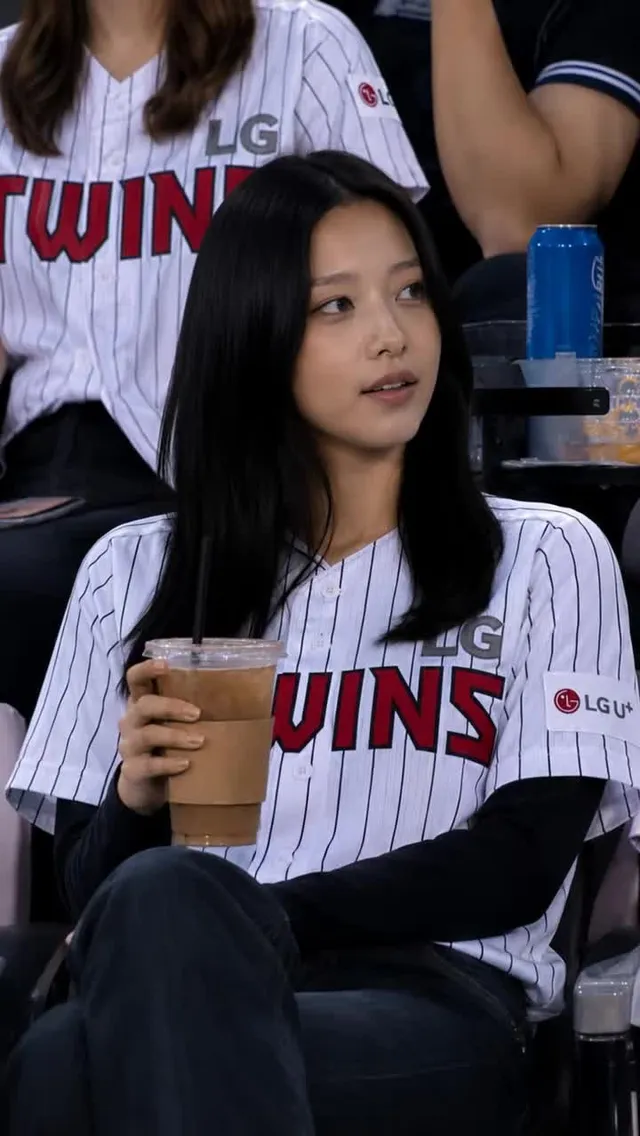 📸 서울 잠실야구장 중계카메라 포착 ⚾ 생중계 카메라에 우연히 포착된 듯한 잠실야구장 관중 컨셉 📸 #잠실야구장 #LG트윈스 #KBO #관중
