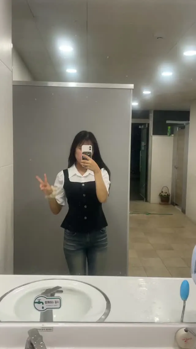 스레드 땜시 걱정했는데, 오늘밤 올공 현장은 평화로워서 한 시름 놓았어요 🥹😭 퇴긍하구 바로 달렷 !!

현장에 있는 분들은 조폭 오해 안하