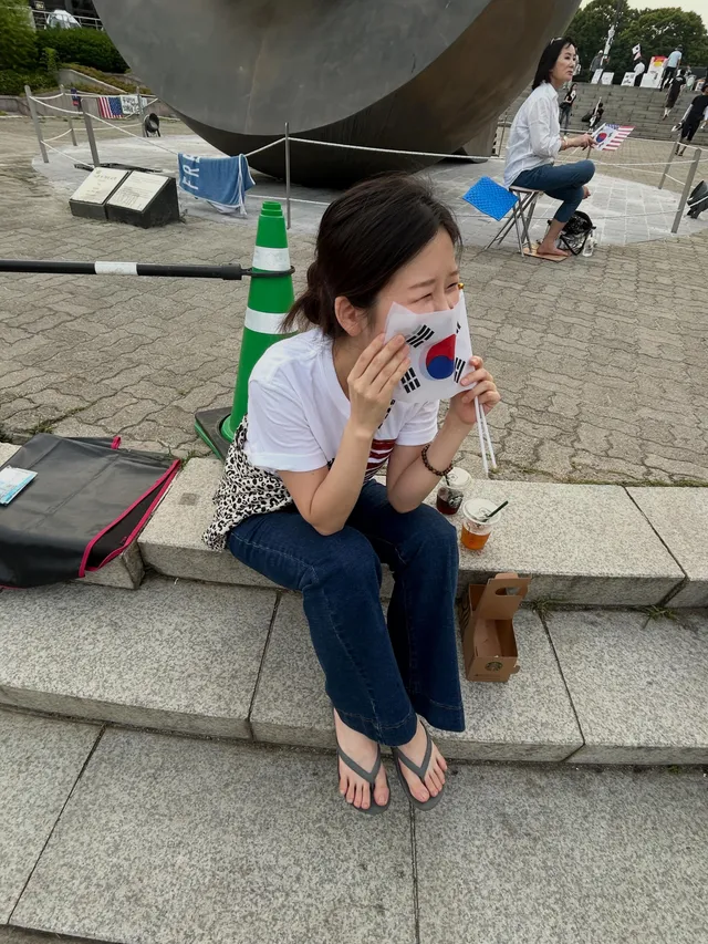 오늘도 친구랑 올공 다녀왔어.
어르신들이 우리 보더니 자꾸 고맙다 고맙다 하더라.
정말 고마워서 그랬겠지만ㅠㅠ
젊은사람들이 더 오랫동안 살아야하