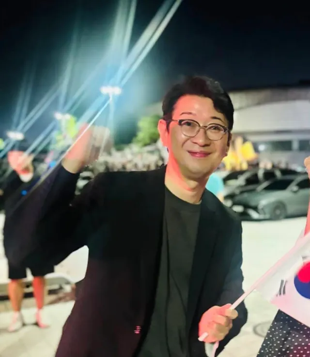 아 생각해보니까 개 억울;;;;;;
개 억까;;;;;;;

난 진짜 매일가는데;;;;,;;;;
모스탄 형님 , 한길형
다봣는데 😘❤️😘❤️

